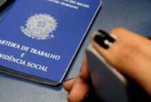Carteira de Trabalho — Foto: Divulgação/Agência Brasil