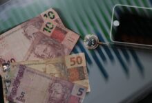 Dinheiro; real; reais; notas de R$ 5, R$ 10 e R$ 50; moeda de R$ 1 — Foto: Marcello Casal Jr/Agência Brasil